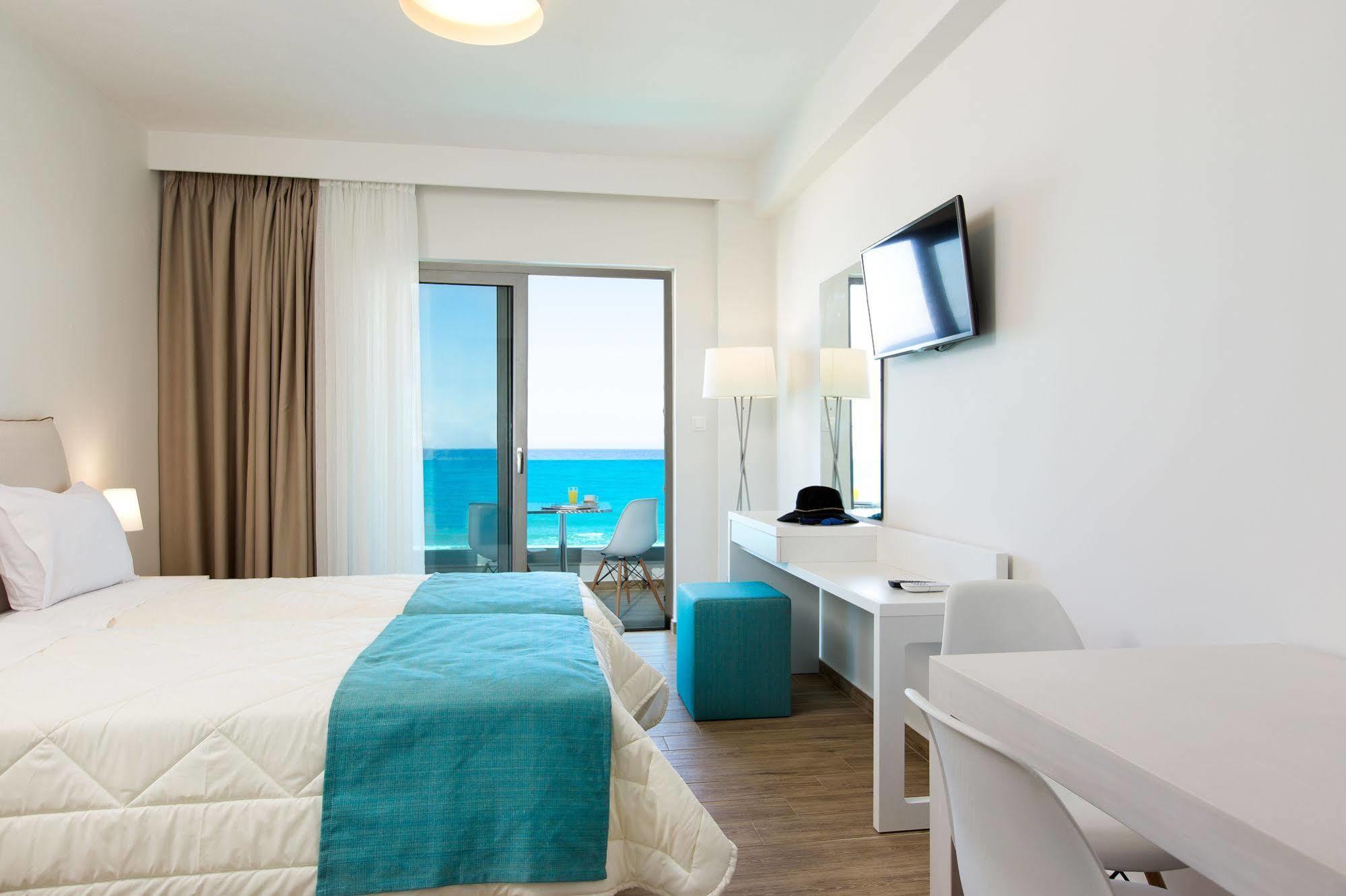 Golden Coast Seaside Apartments Rethymno Exteriör bild